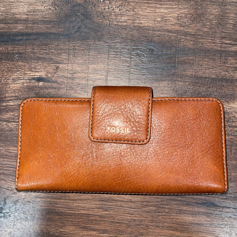 Fossil wallet
